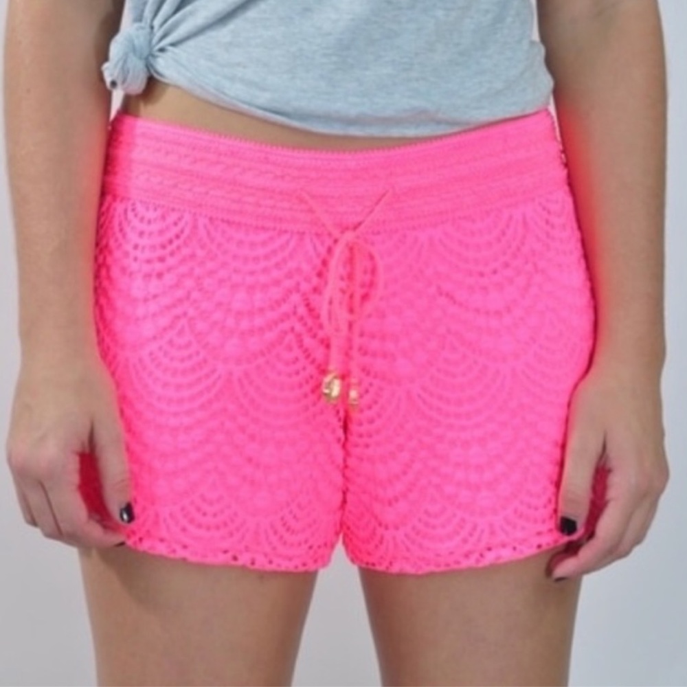 Lily Pulitzer Scalloped Shell Lace Claudette Short (S)